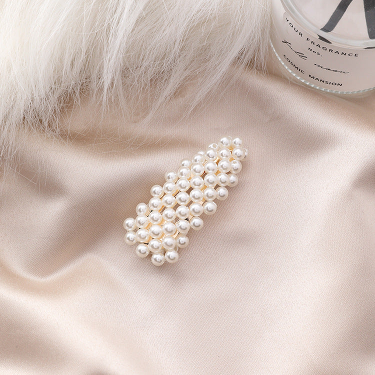 JMT-424458 Elegant Pearl Triangle Hairpin – Alloy Side Clip Accessory