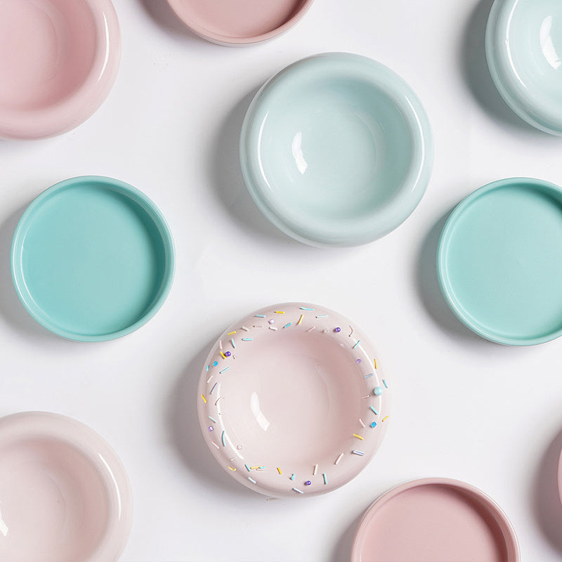 JMT-425098 Mochi Ceramic Short-leg Cat Bowl in Light Green or Pink - Medium Size