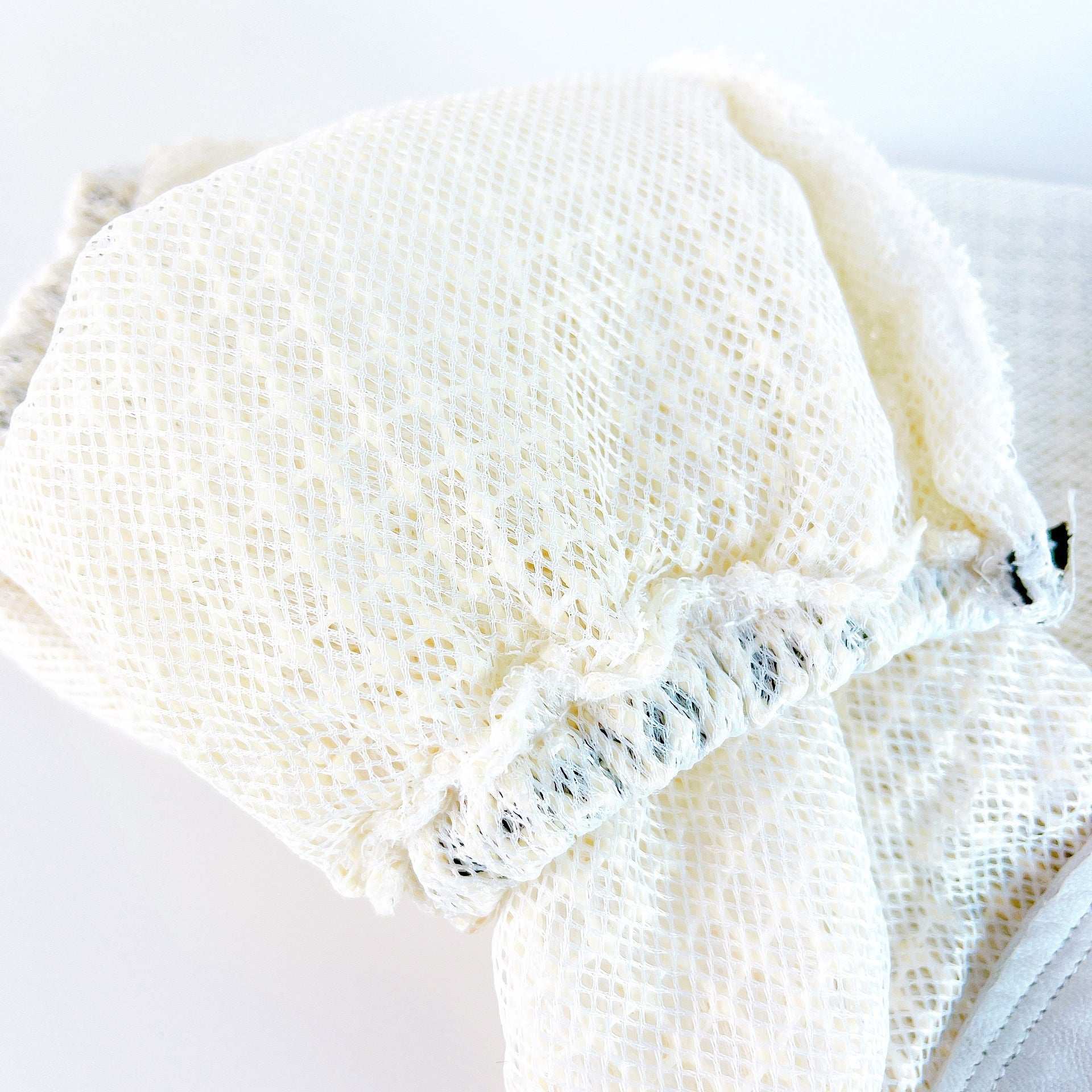 JMT-452170 Sheepskin Anti-Bee Gloves with Three-Layer Breathable Mesh Protection