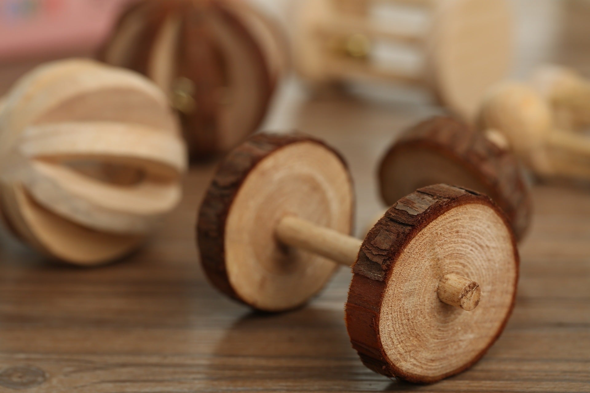 JMT-457994 Natural Wooden Toy for Small Pets - Ideal for Hamsters, Birds, Cats, Dogs, and Rabbits