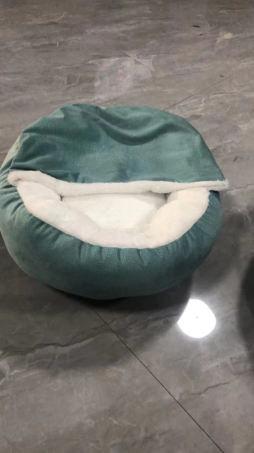 JMT-466058 Classic Suede & Plush Cat and Dog Nest Cover, Machine Washable, 60x60x18cm
