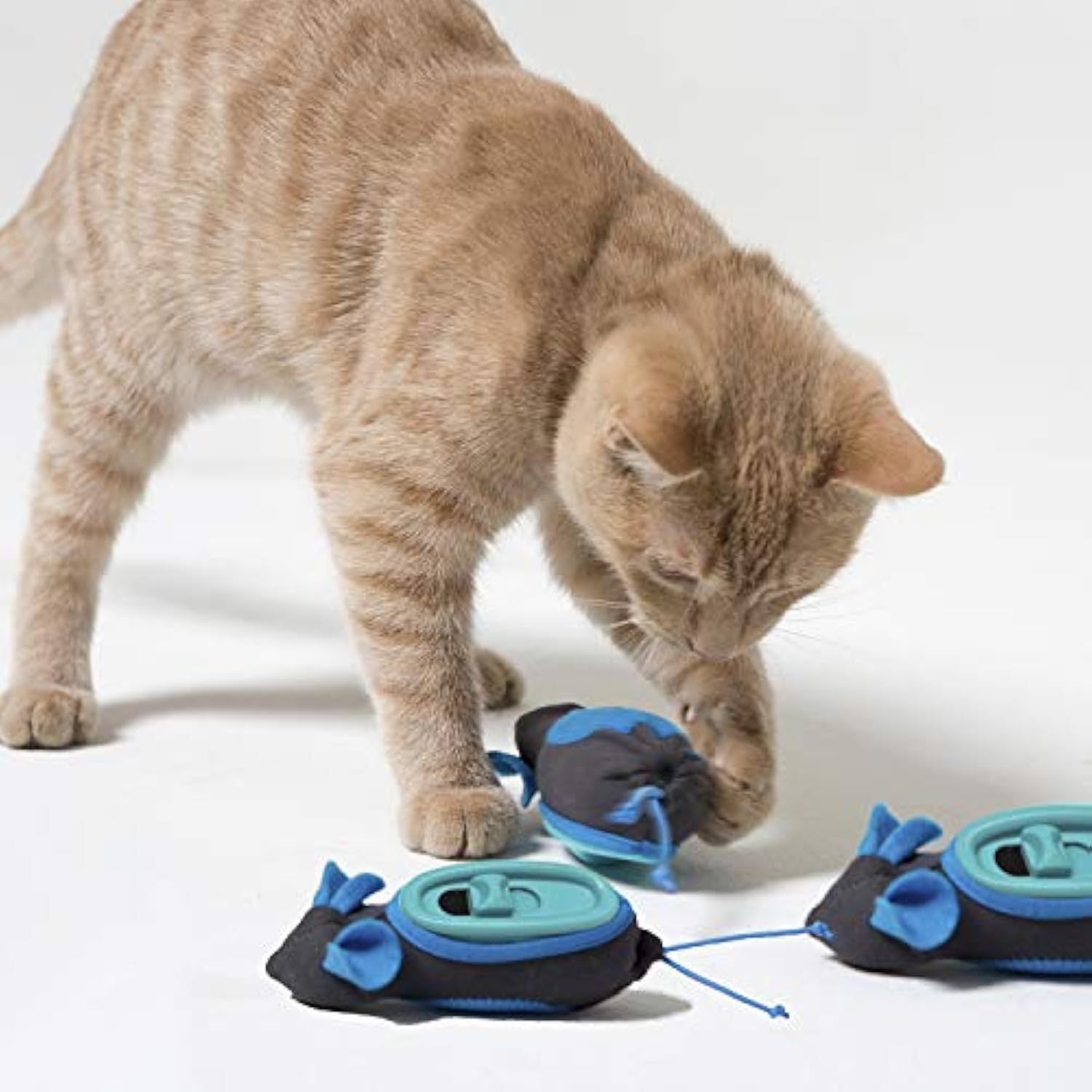 JMT-466570 Interactive Indoor Cat Treat Dispenser with Adjustable Feeder for Mental Stimulation and Natural Hunting Instincts