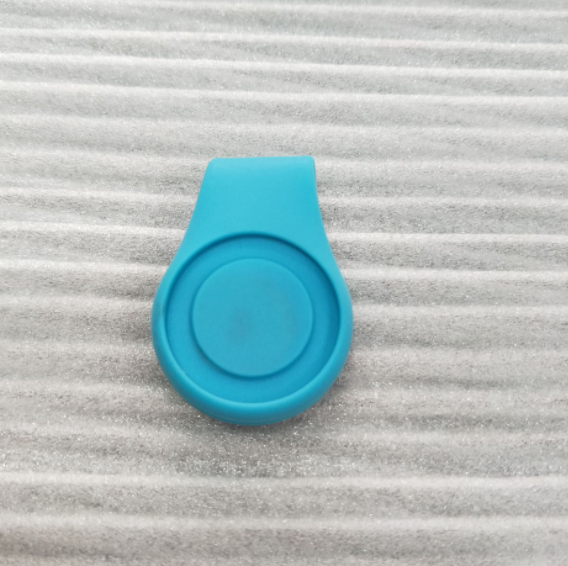 JMT-472202 Silicone Hat Clip with Ball Marker Holder for Golf Accessories