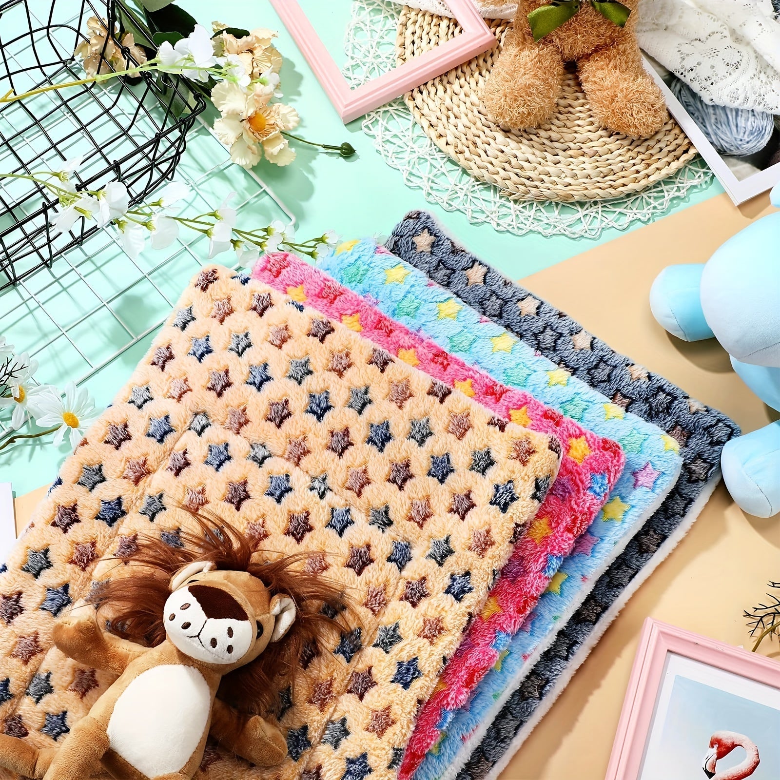 JMT-472330 Reversible Soft Coral Velvet Pet Bed Mat for Dogs and Cats - Washable Crate Pad with Non-Slip Backing