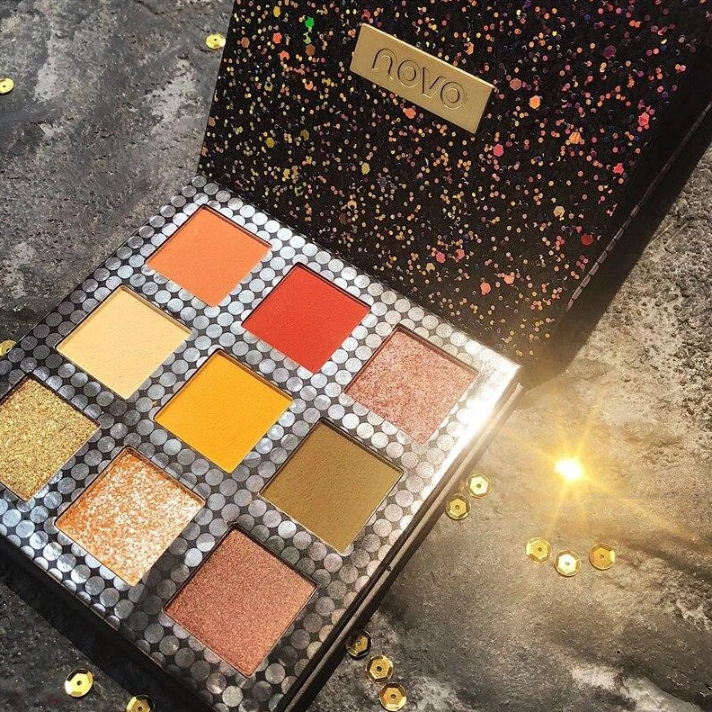 JMT-477386 9-Color Eyeshadow Palette for Stunning Eye Looks - Shades 1# Impulse Confession, 2# C Disc