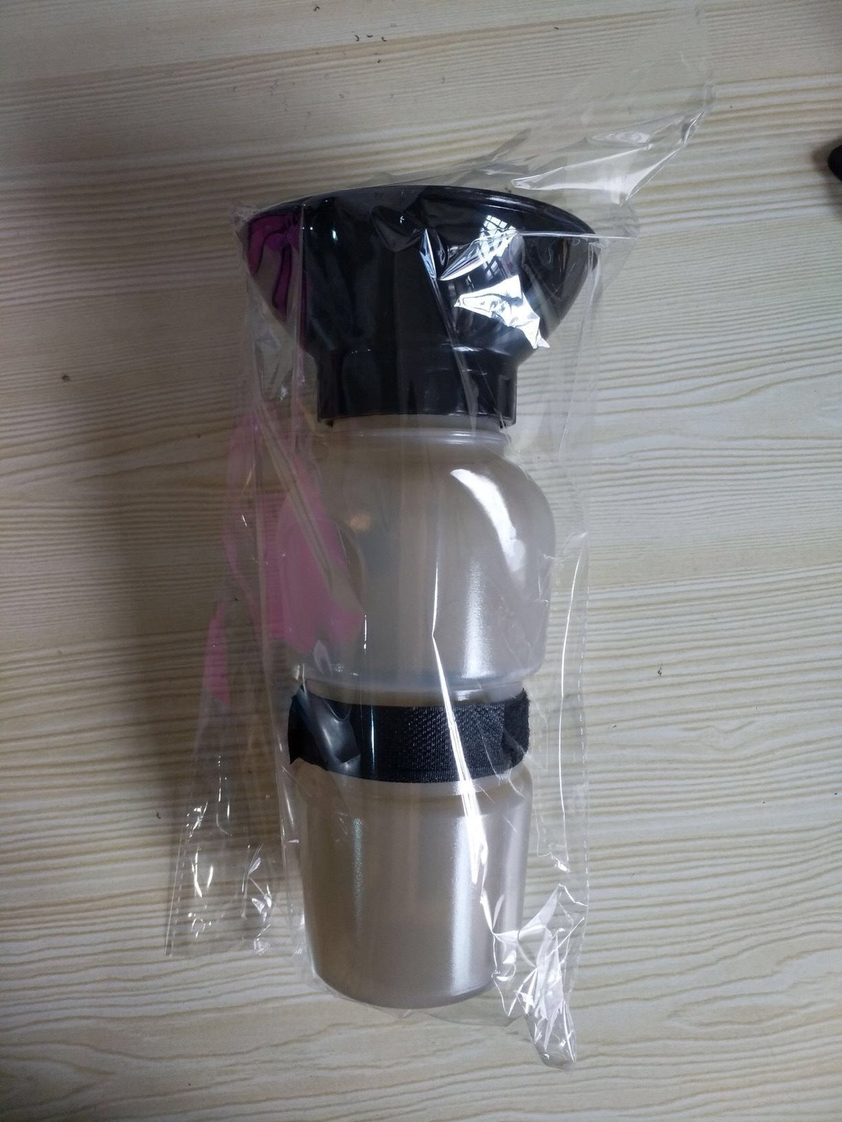 JMT-489482 Portable Pet Water Bottle with Squeeze Bowl for Travel - 20oz Capacity Ideal for Dogs and Cats