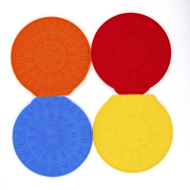 JMT-490634 Silicone Pet Licking Mat for Shower – 15cm Round Footprint, 1cm Thick