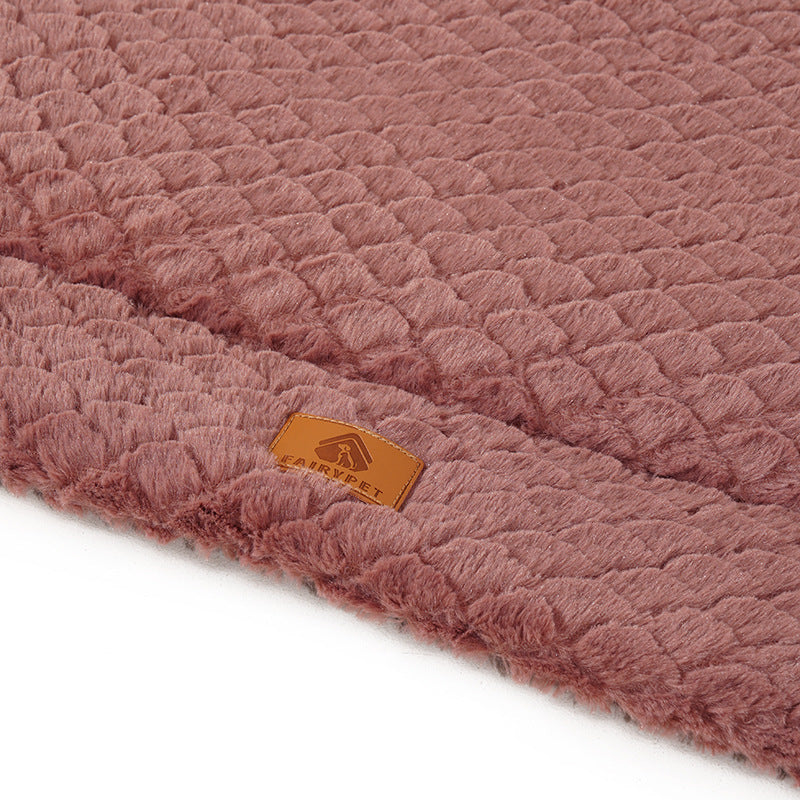JMT-499978 Soft Wool Dog Cushion with Fish Scale Pattern - Cozy Sleeping Pad for Cats and Dogs in Autumn and Winter