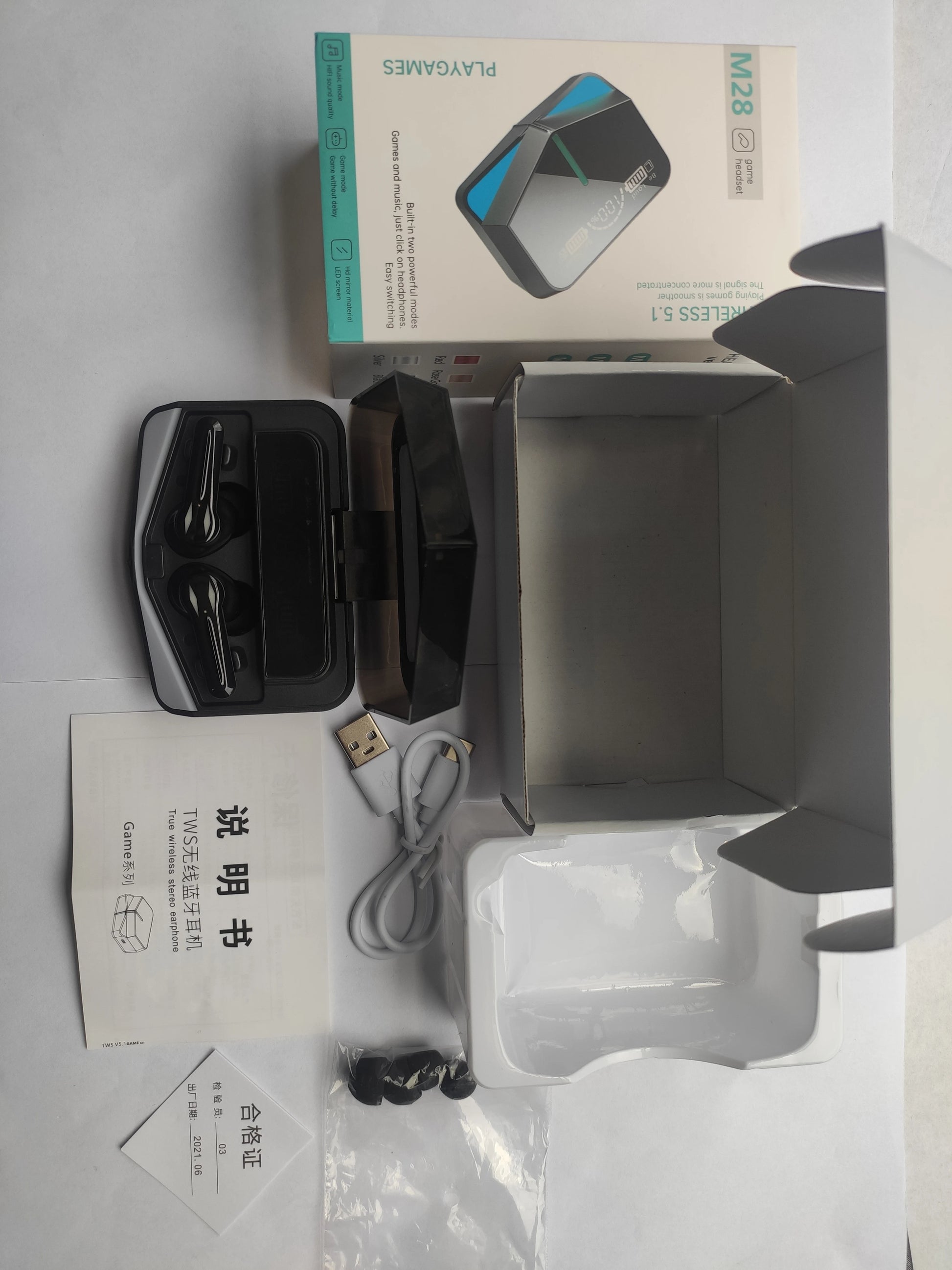 JMT-501002 Wireless Gaming Earbuds with LED Display and Bluetooth 5.1 Technology