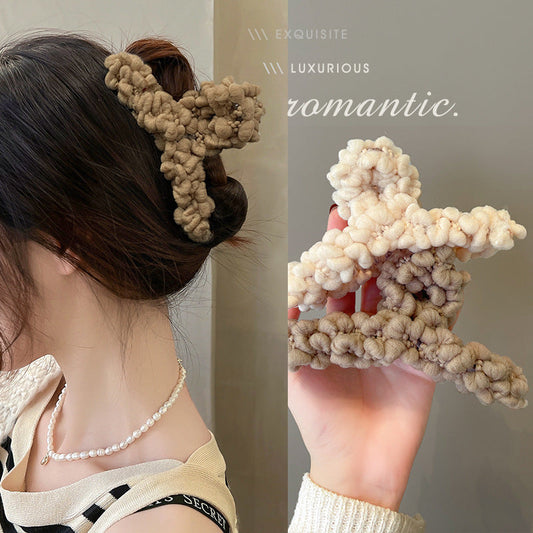 JMT-503498 Cozy Wool Hair Clip for Effortless Back Head Curls - 13cm Diameter