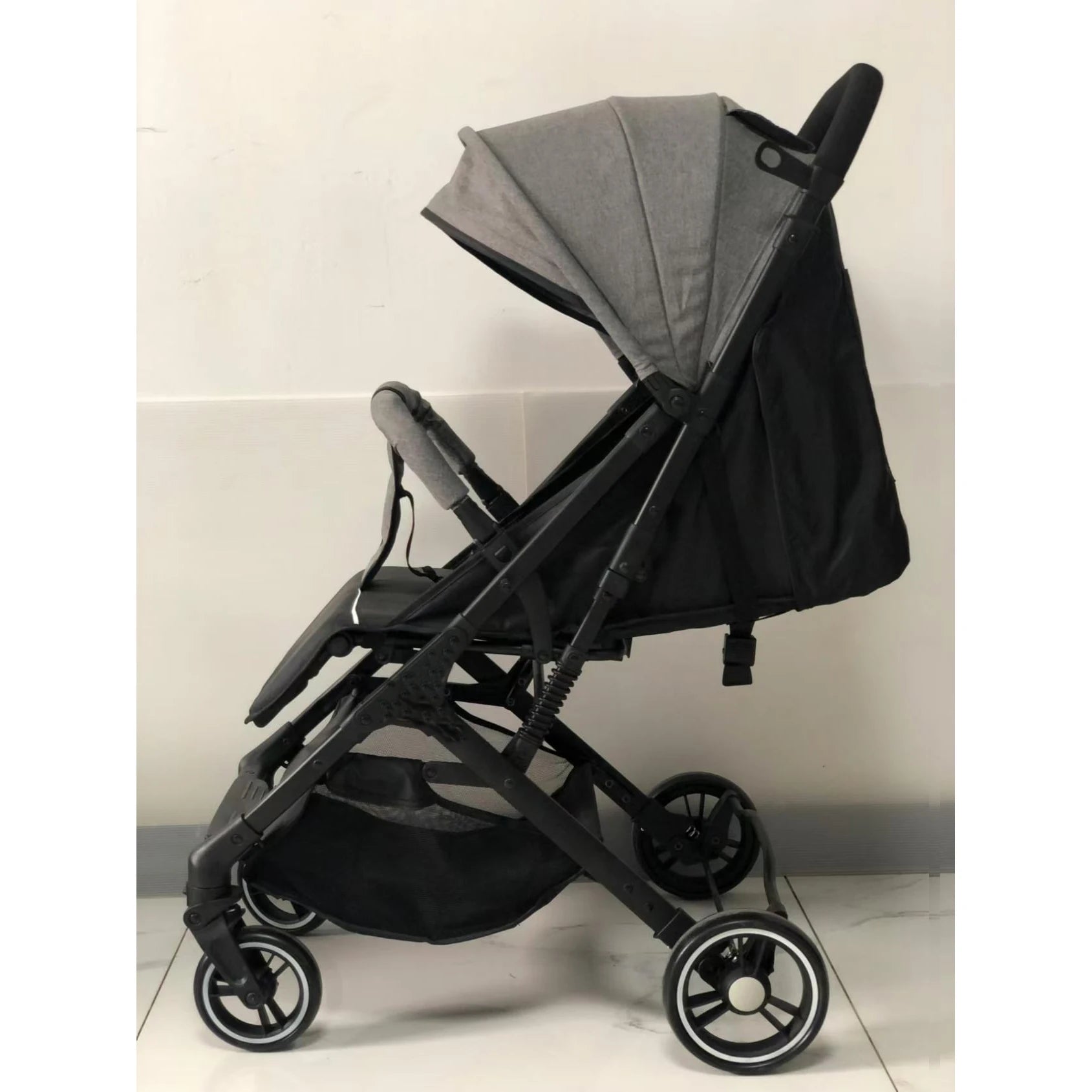 JMT-516618 Lightweight Double Baby Stroller - Portable Easy-Fold Pram with Iron Frame for Travel