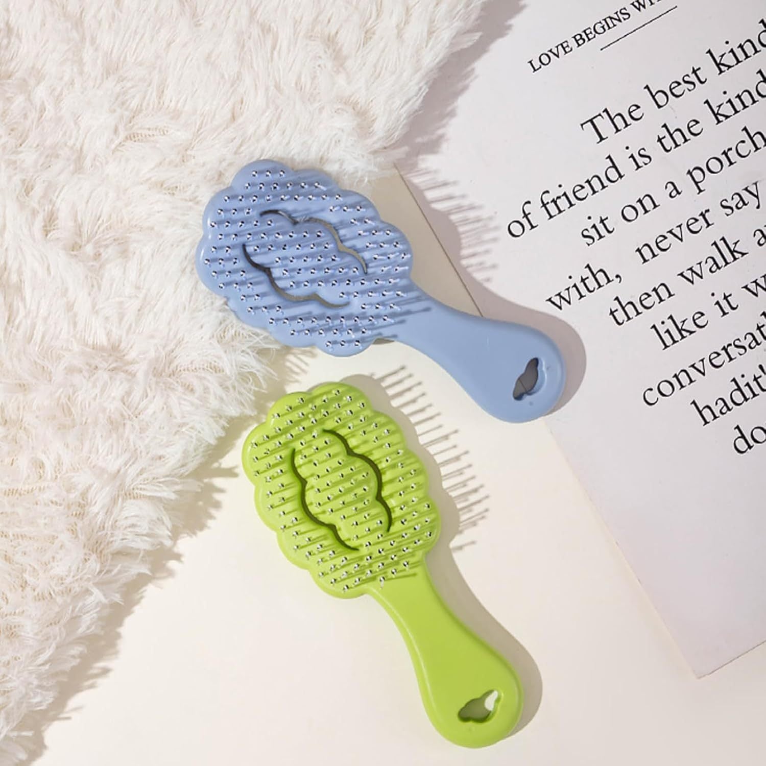 JMT-520010 Cloud-Shaped Small Dog Grooming Brush for Gentle Grooming of Puppies and Small Breeds