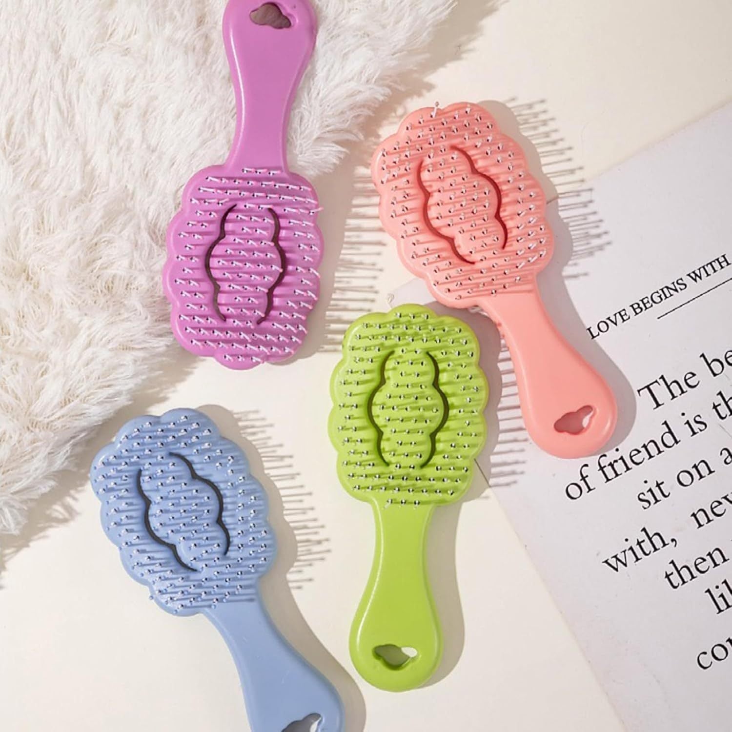 JMT-520010 Cloud-Shaped Small Dog Grooming Brush for Gentle Grooming of Puppies and Small Breeds