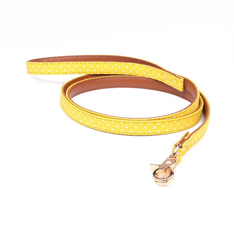 JMT-528330 Polka Dot Triangle Scarf and Leash Set for Pets - Adjustable PU Dog Accessories in Black, White, Red, Yellow