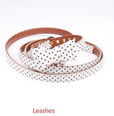 JMT-528330 Polka Dot Triangle Scarf and Leash Set for Pets - Adjustable PU Dog Accessories in Black, White, Red, Yellow