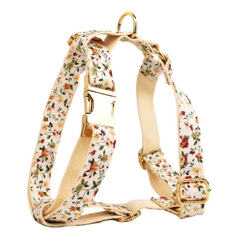 JMT-529162 Small White Flower Dog Collar and Leash Set with Bow and Vest - Five-Piece Accessory Collection