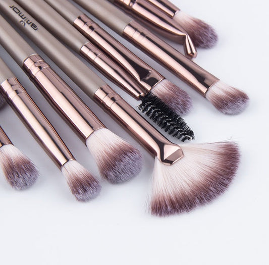 JMT-534858 12-Piece Portable Makeup Brush Set for Beginners – Eye Shadow, Nose Shadow, Highlighter, and Eyebrow Brushes in Khaki and Black