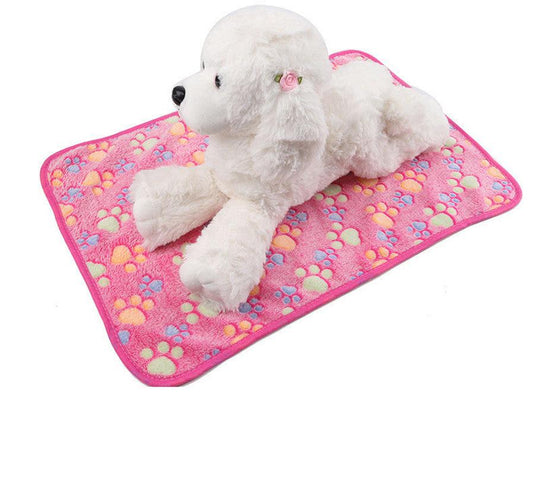 JMT-566666 Cozy Coral Fleece Dog Blanket - Soft and Warm for Autumn & Winter