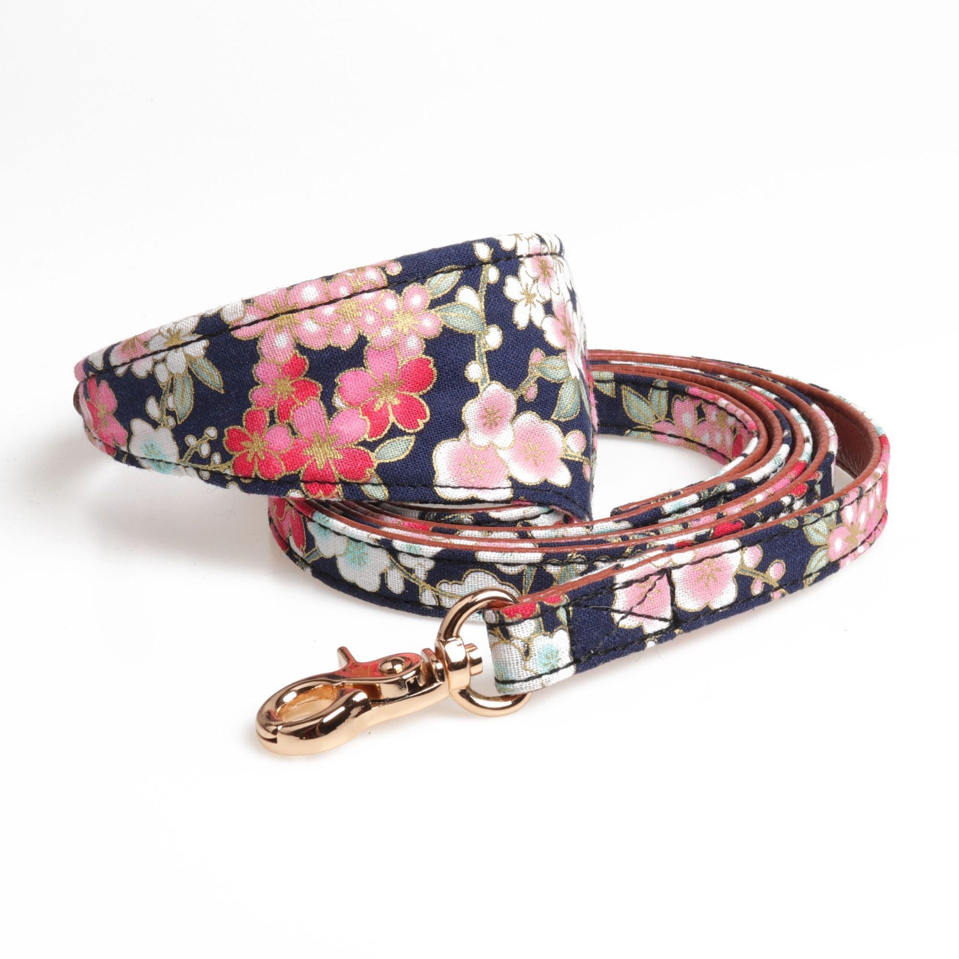 JMT-575754 Japanese Style Princess Dog Collar and Leash Set in PU Material