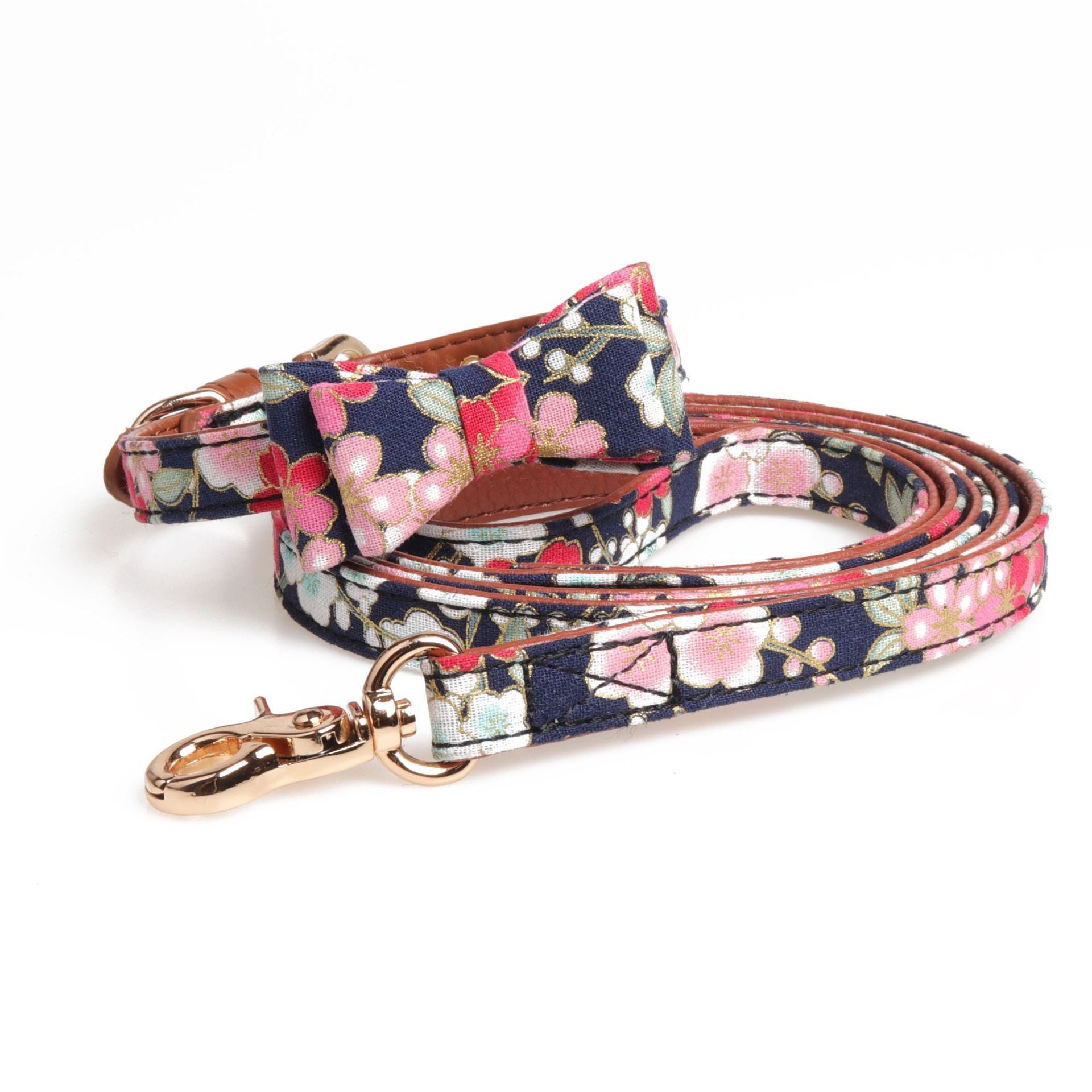 JMT-575754 Japanese Style Princess Dog Collar and Leash Set in PU Material