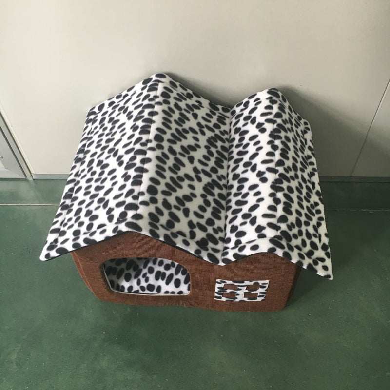 JMT-581322 Winter Pet Kennel Double Roof Dog House - Cozy Cloth Design, Spacious Dimensions 55x40x42 cm