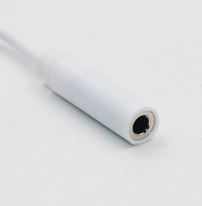 JMT-612810 Type-C to 3.5mm Audio Cable for Universal Headphones - 11.5cm Length, White, PVC Wire with ABS Shell