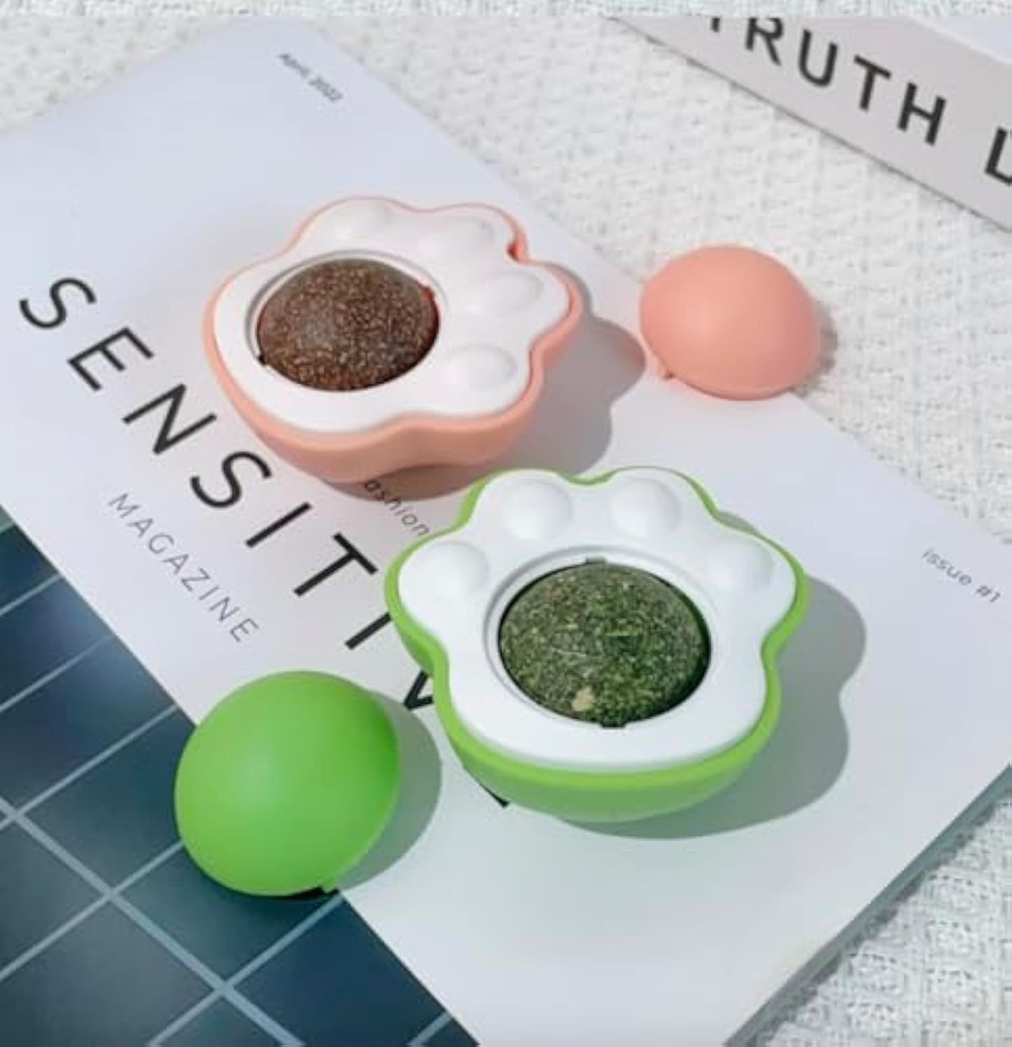 JMT-635018 Catnip Balls for Cats - Edible Dental Chew Toys for Healthy Teeth and Interactive Play