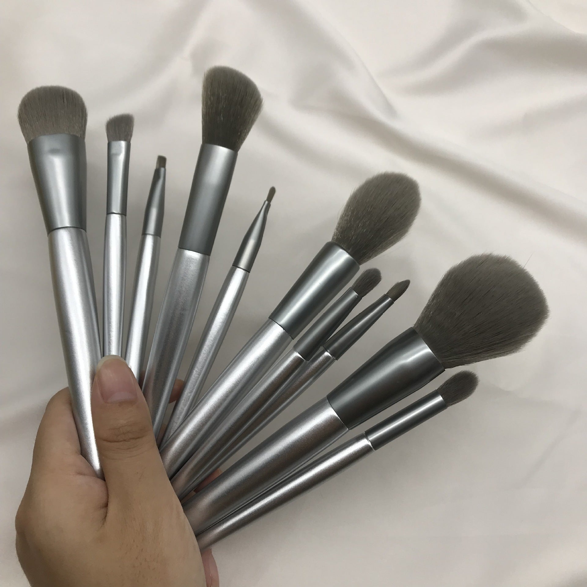JMT-662794 Moonlight Silver 10-Piece Makeup Brush Set with Wooden Handles and PU Bag