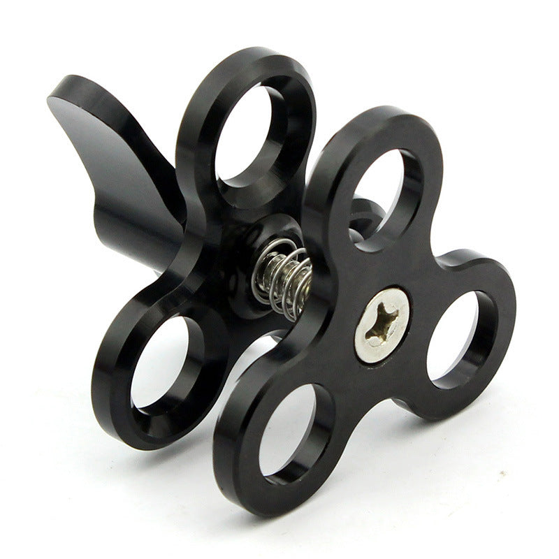JMT-668810 Three-Hole Butterfly Clip for Diving Photography, Compatible with GOPRO and Other Action Cameras, Aluminum Alloy, 55*55*62mm, Available in Red, Blue, Black