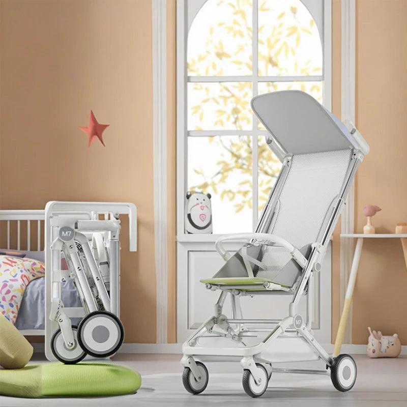 JMT-675722 Compact Lightweight Folding Baby Stroller with Detachable Canopy for Travel