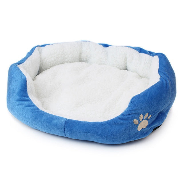 JMT-693130 Small Pet Bed in Soft Fleece Material for Puppies and Kittens - 50x40 cm
