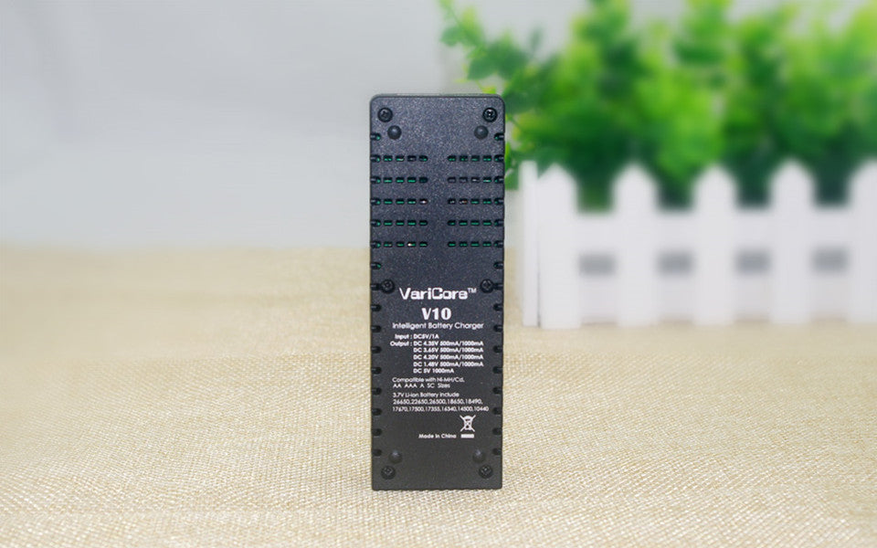 JMT-697610 Universal V10 18650 Battery Charger for Lithium and NiMH Batteries, Multiple Charging Options and Smart Monitoring