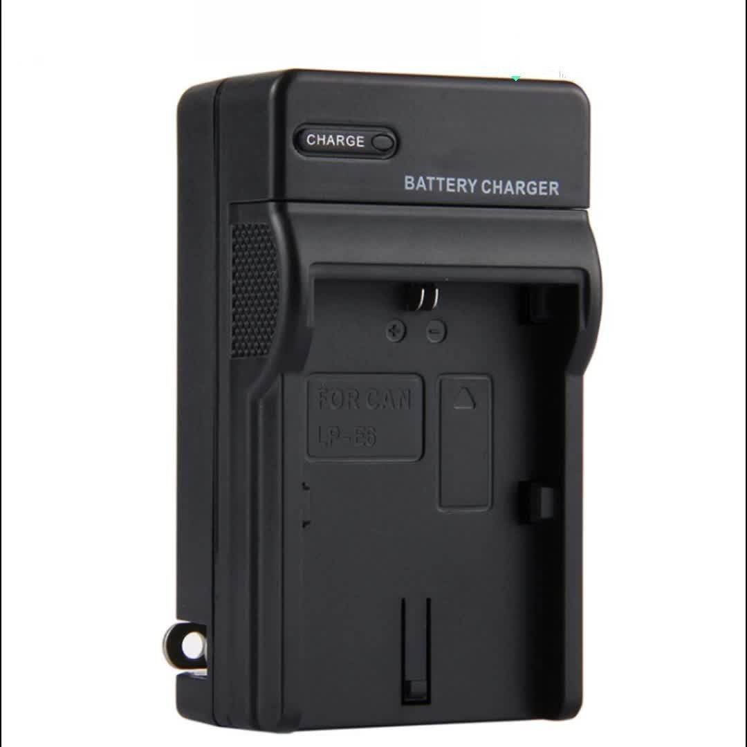 JMT-715722 Vertical USB Charger for Digital Camera - Three-Slot Design, Micro-USB Input, Compact and Efficient Charging Solution