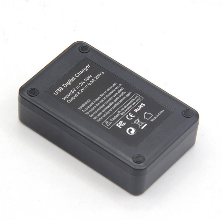 JMT-715722 Vertical USB Charger for Digital Camera - Three-Slot Design, Micro-USB Input, Compact and Efficient Charging Solution