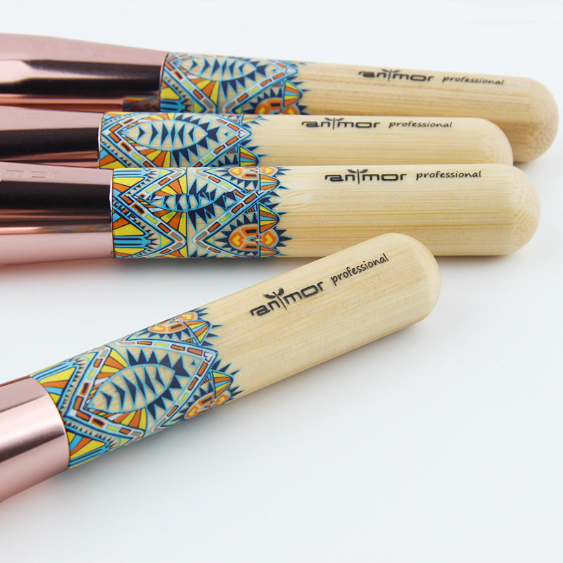 JMT-719114 12-Piece Makeup Brush Set with Wooden Handles and Soft Man-Made Fiber Bristles