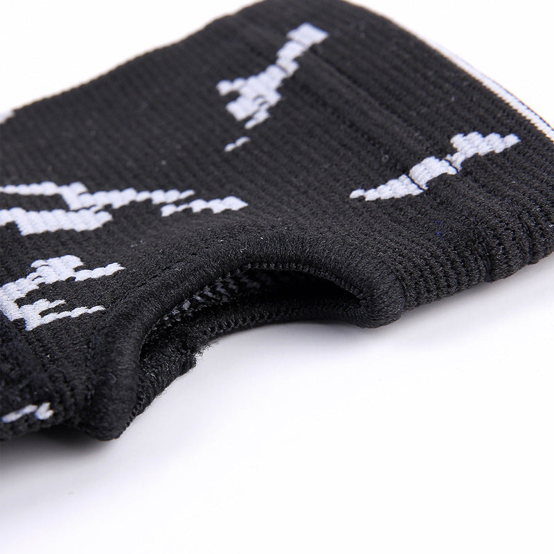 JMT-726986 Black Knitted Compression Palm for Sports and Activities, Made of 70% Nylon and 30% Spandex, One Size Fits Most