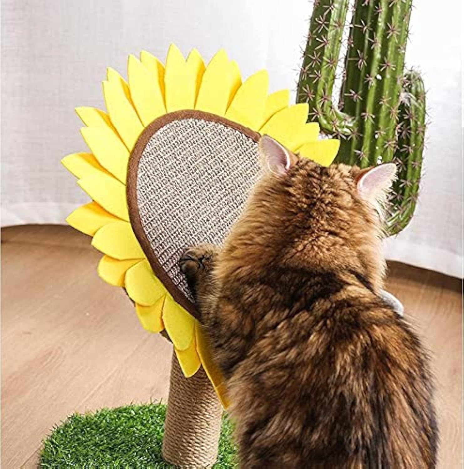 JMT-729866 Sunflower Cat Scratching Post with Sisal-Covered Pole and Grass Base for Indoor Cats