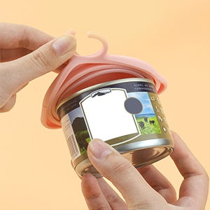 JMT-732426 Pink Cat Food Can Lid and Spoon Set for Convenient Wet Food Storage