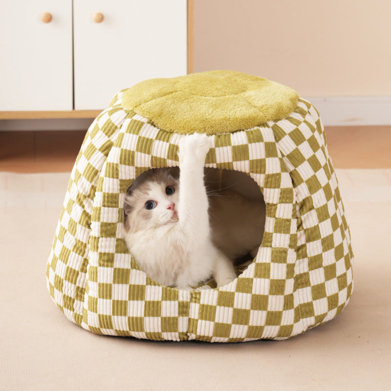 JMT-739402 Cozy Winter Cat House - Closed Kennel for Small Dogs & Cats Under 7 kg