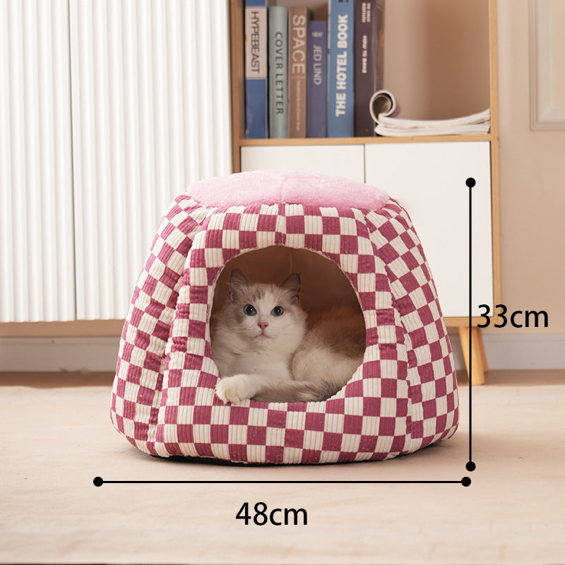 JMT-739402 Cozy Winter Cat House - Closed Kennel for Small Dogs & Cats Under 7 kg