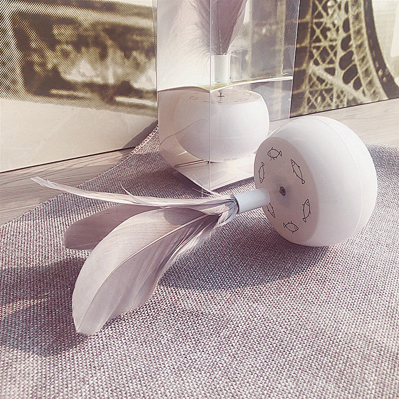 JMT-757194 Electric Cat Toy with Feather Turn Tumbler - Interactive Plastic Design for Playful Pets