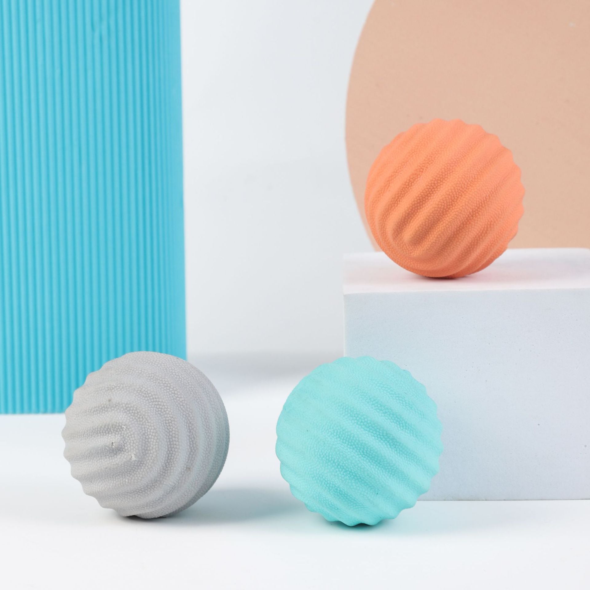 JMT-764106 Durable Large Rubber Training Ball for Dogs - Molar Chew Toy for Active Breeds