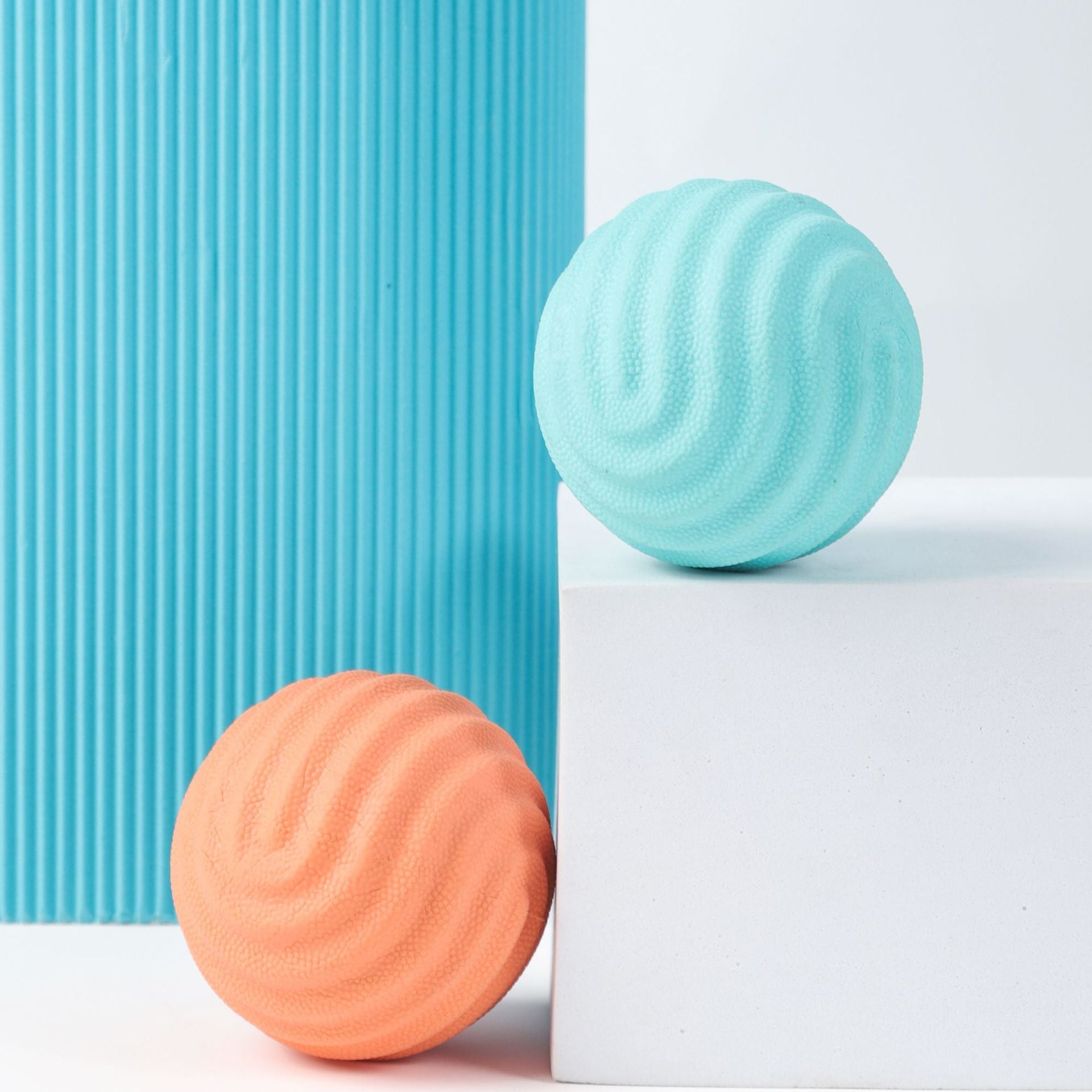 JMT-764106 Durable Large Rubber Training Ball for Dogs - Molar Chew Toy for Active Breeds