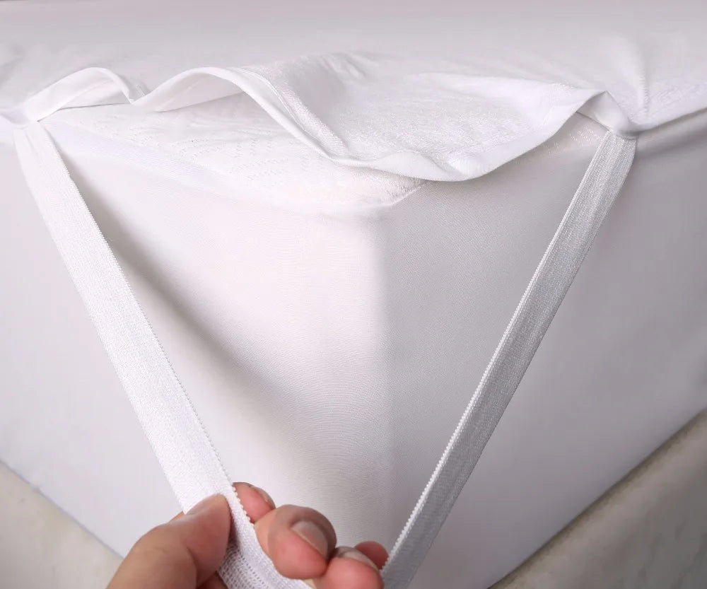 JMT-771786 Noiseless Waterproof Mattress Protector with Elastic Straps and Spring Pad Design
