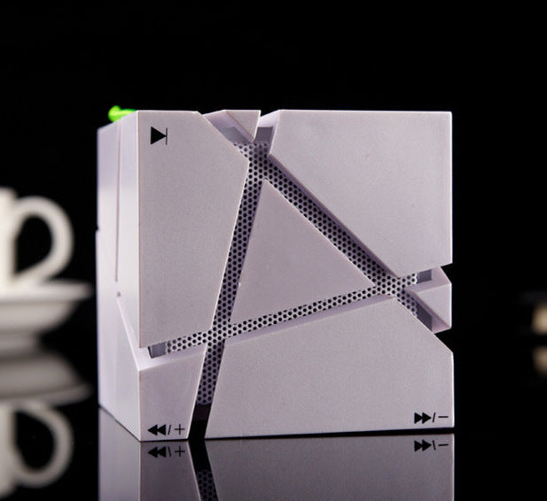 JMT-777802 Creative Rubik's Cube Bluetooth Speaker with Colorful LED Lights, Modern ABS Design