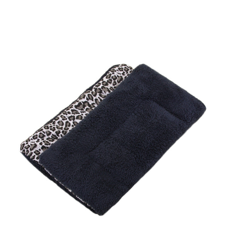 JMT-779082 Winter Bite Resistant Pet Mat for Dogs – Available in Multiple Sizes (S, M, L, XL)