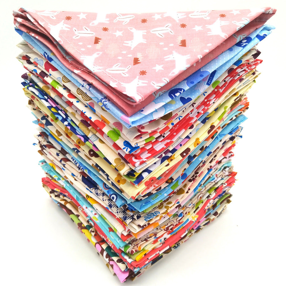 JMT-782538 Pet Triangle Suit Drool Towel for Dogs - Casual Cloth Design, Available in Sizes S and M