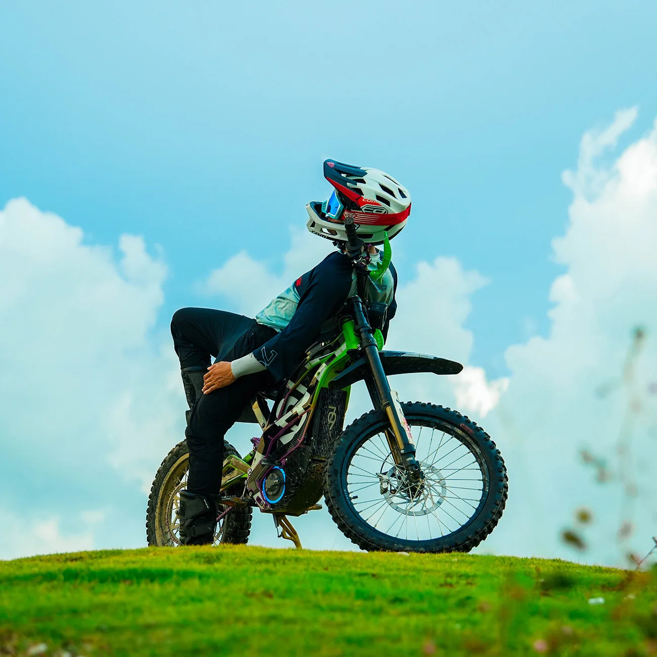 JMT-794186 Electric Dirt Bike for Adults - Off-Road Dirt Bikes Ideal for Adventure and Recreation , Top Speed 27.9 mph