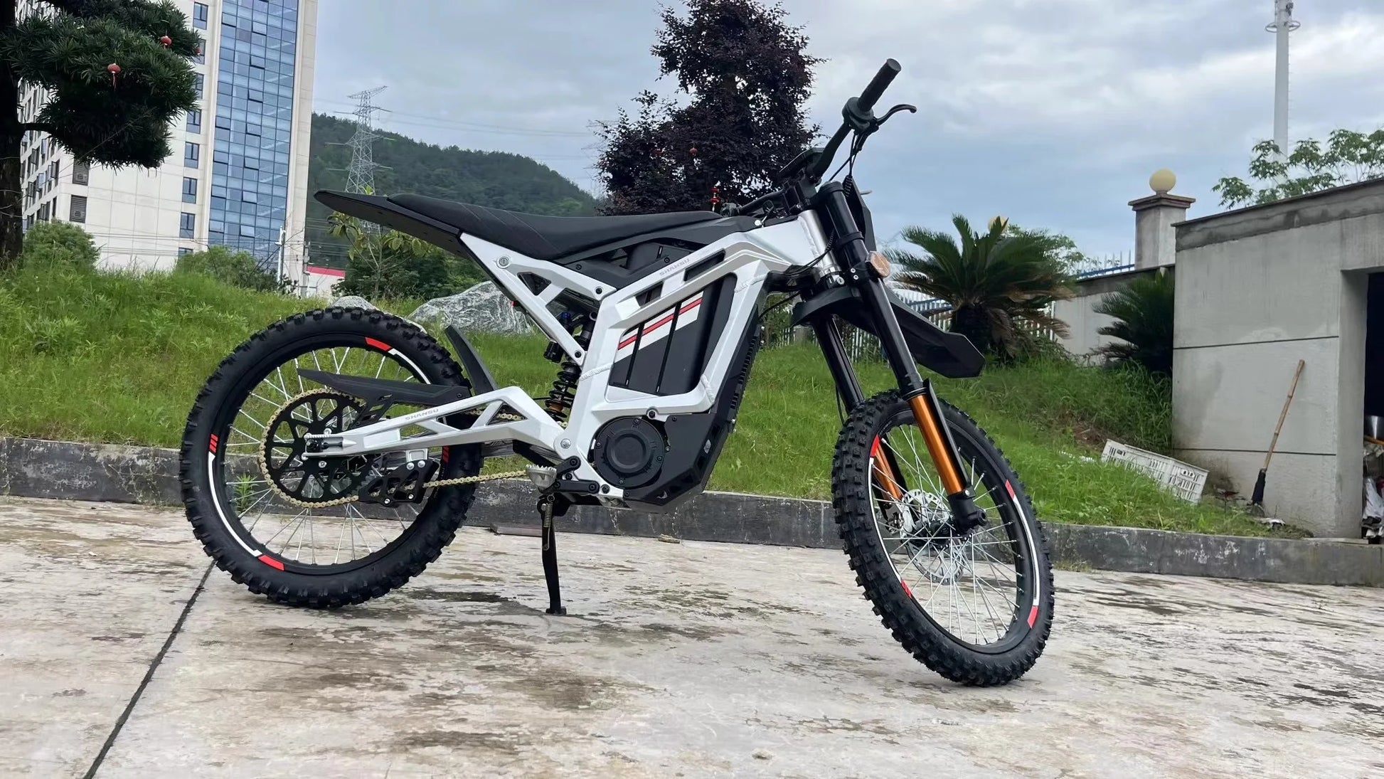 JMT-822346 Electric Dirt Bike for Adults - Versatile Off-Road Electric Dirt Bike , Top Speed 27.9 mph