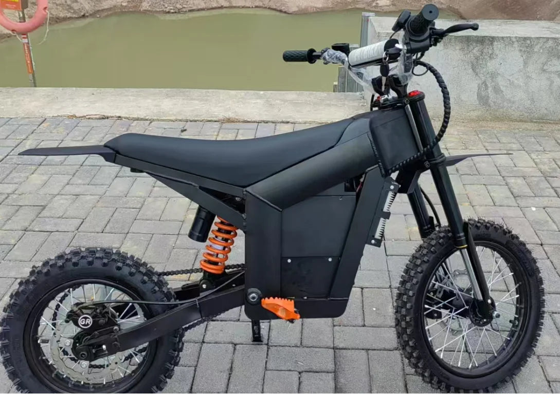 JMT-824970 52V High-Speed Electric Dirt Bike - Sur Ron Ultra Bee X Model, Performance for Off-Road Adventures , Top Speed 27.9 mph